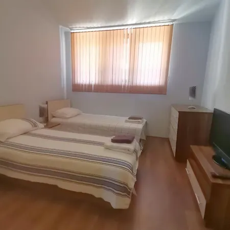 Martins Central With Office Space