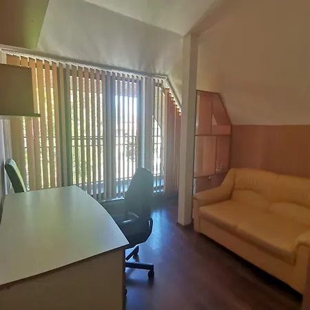 Martins Central With Office Space * Vidin